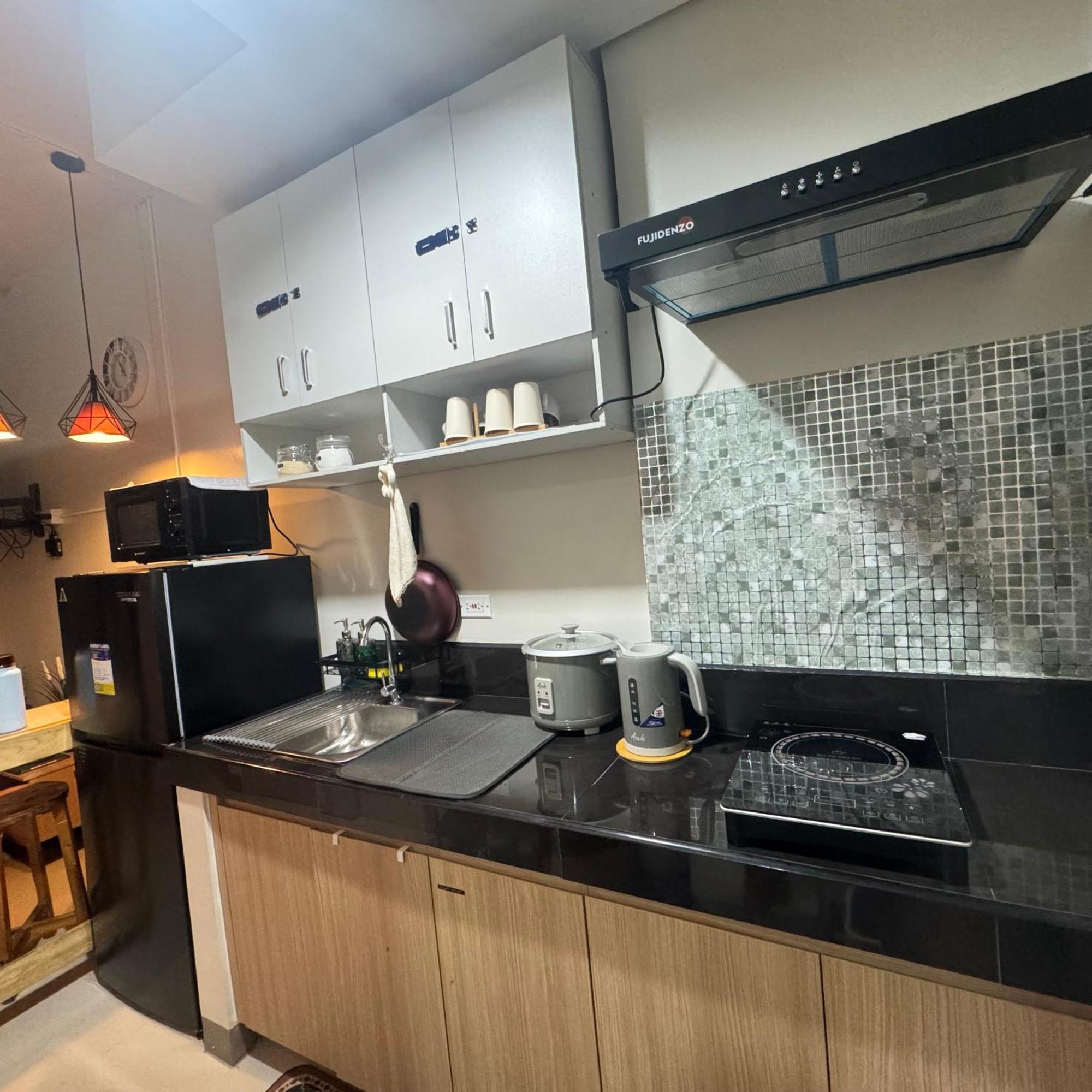 The J-Ma Ultiescape Charm Residences Condo Cainta Dış mekan fotoğraf