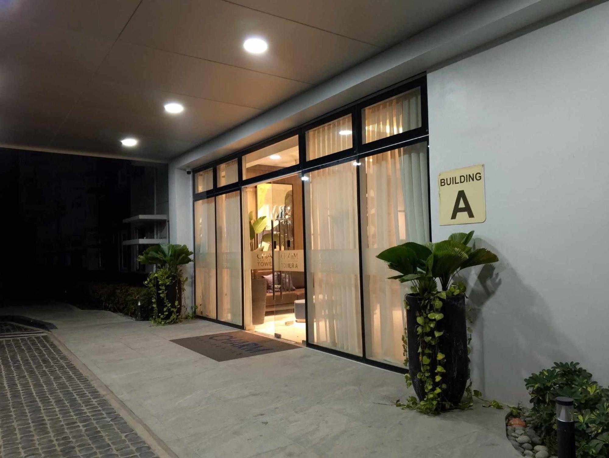 The J-Ma Ultiescape Charm Residences Condo Cainta Dış mekan fotoğraf