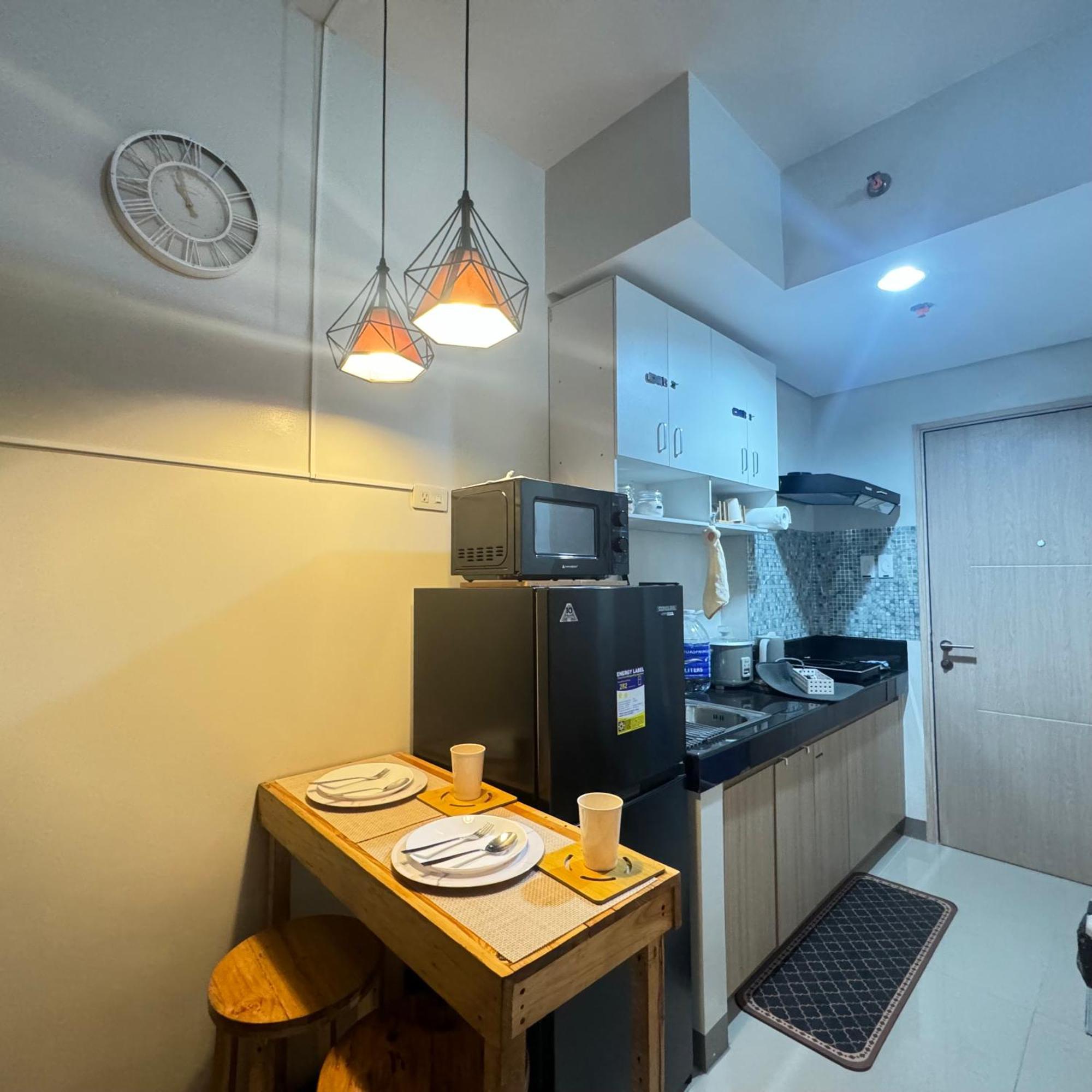 The J-Ma Ultiescape Charm Residences Condo Cainta Dış mekan fotoğraf